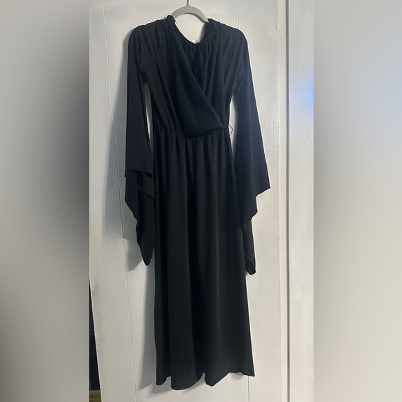 Spirit Black Maxi Dress with Draped Sleeves - Picture 2 of 5